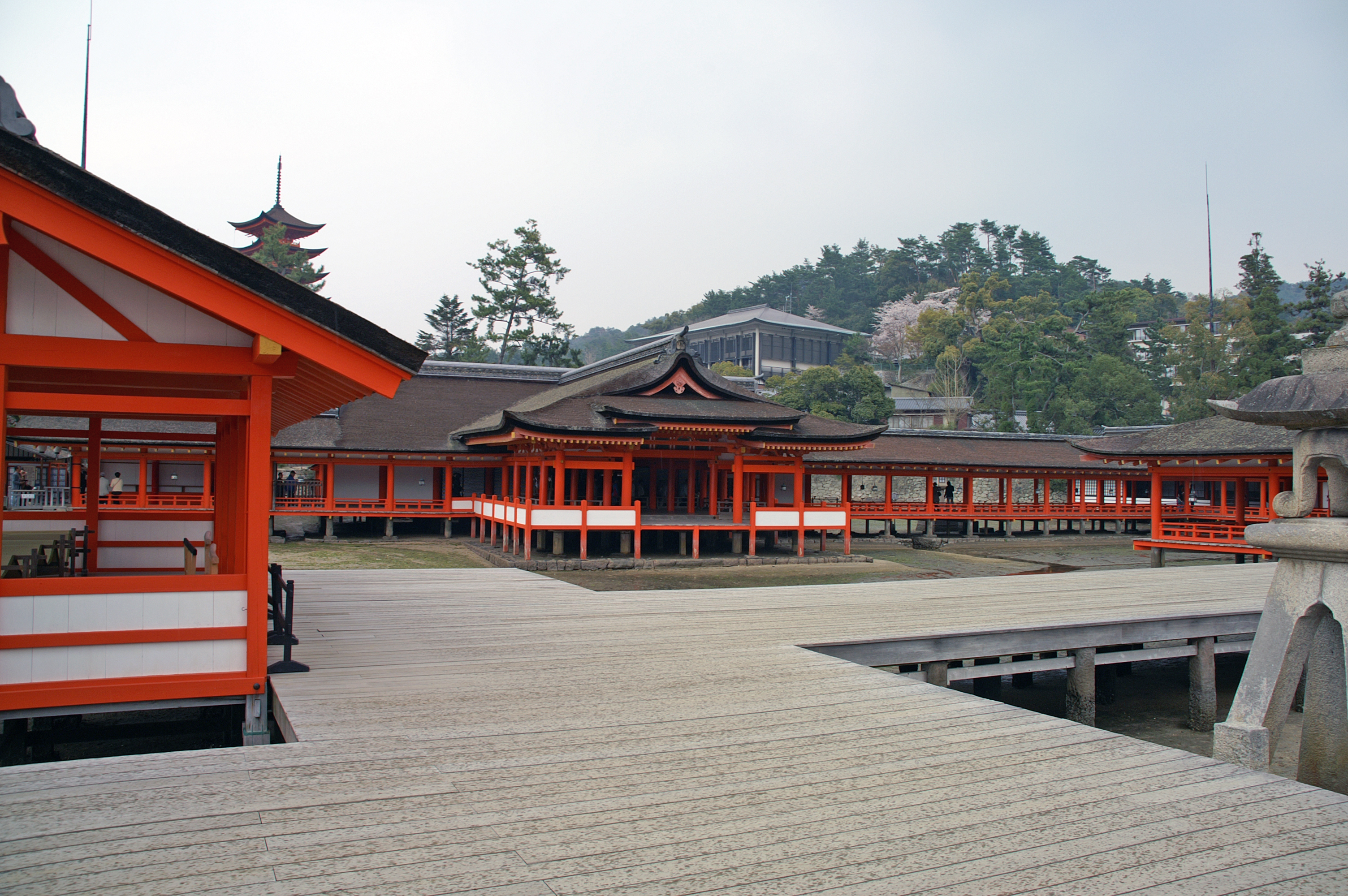 64-Insel-Miyajima-Itsukushima-Shrine 64-Insel-Miyajima-Itsukushima-Shrine.jpg